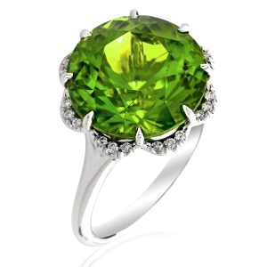 emerald ring gift ideas for women